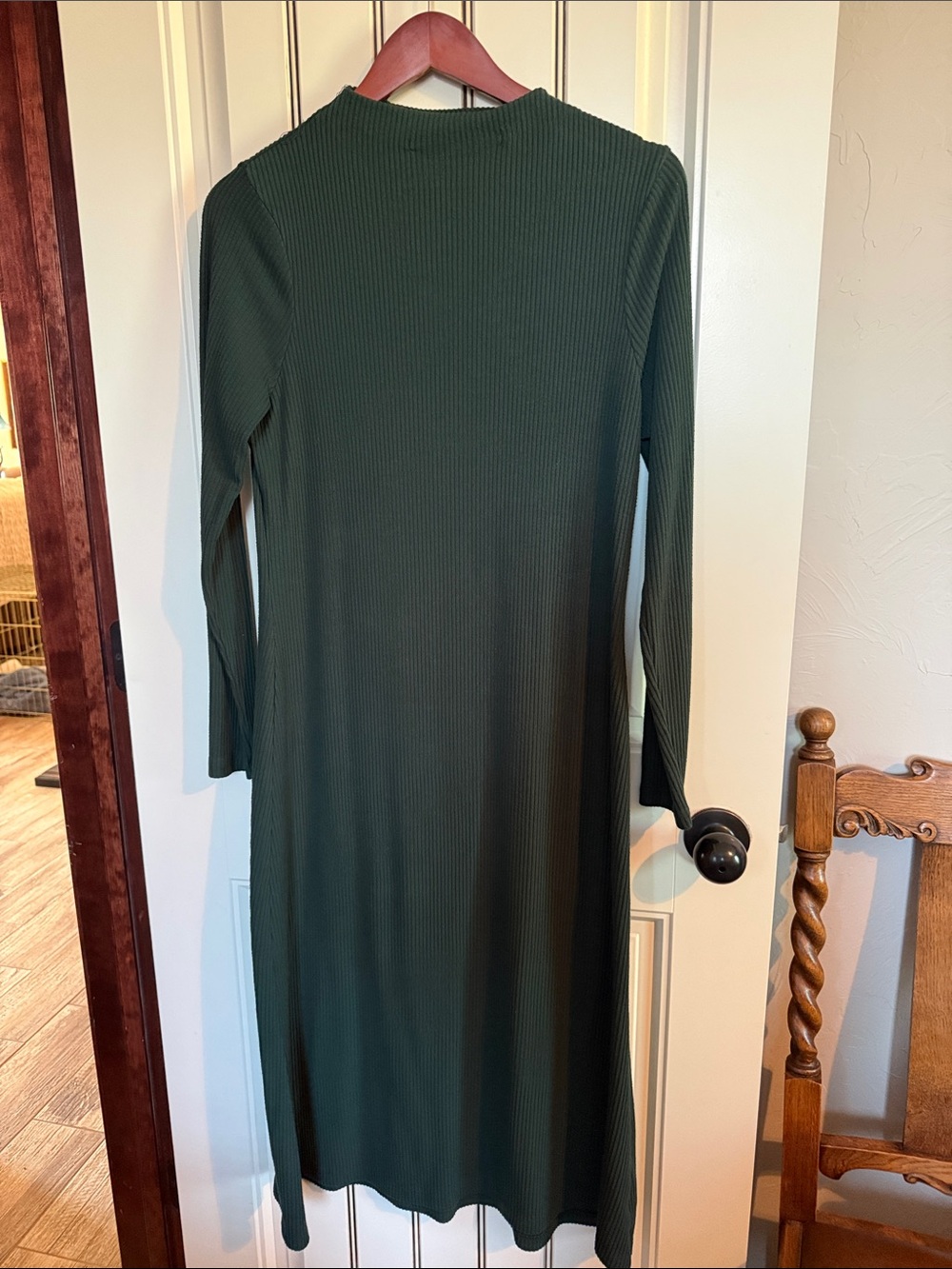 Deep Green Maxi Dress M Long Sleeve Ribbed Knit Time and True Great Condition.